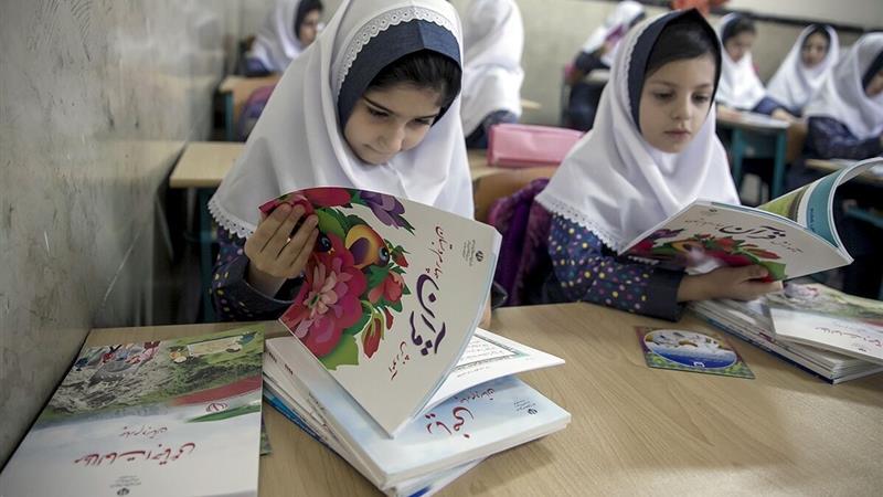 توزیع کتاب‌های درسی دانش‌آموزان با نیازهای ویژه در کردستان آغاز شد