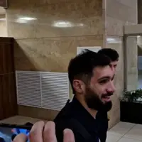 عارف آقاسی در فرودگاه: قشنگ بگیرید!