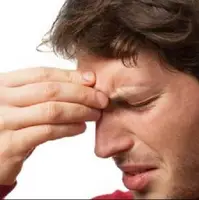 چرا دچار سینوزیت می‌شویم و چه علائمی دارد؟