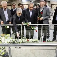 گلباران مقبره الشعرا با حضور وزیر فرهنگ و ارشاد اسلامی 