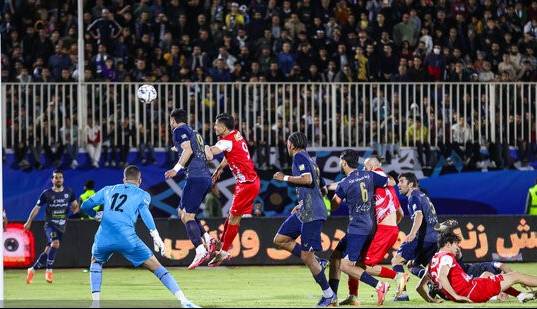 روز سخت صدرنشین و امیدواری پرسپولیس