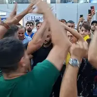 گزارش خبرنگار صداوسیما از بازگشت تیم ملی کشتی آزاد با کاپ قهرمانی جهان