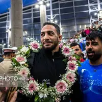 عکس/ استقبال از تیم ملی کشتی آزاد ایران در فرودگاه امام خمینی (ره)