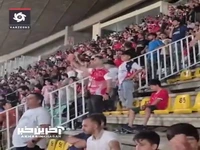 شعار هاشمیان حیاکن رهاکن در استادیوم تختی تهران