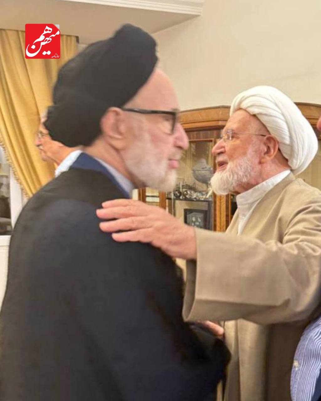دیدار چهره‌های روحانی و سیاسی در منزل کرباسچی 