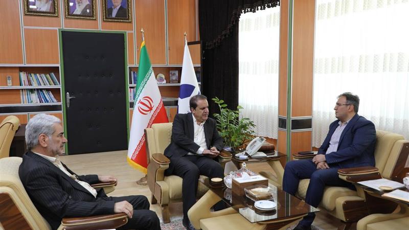 استاندار ایلام: توسعه استان از مسیر سرمایهگذاری میگذرد
