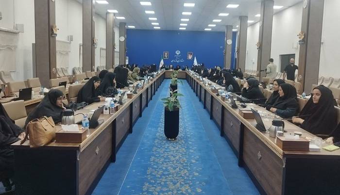 کاهش ساعت کاری بانوان مازندرانی از ابتدای مهرماه
