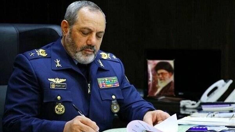 وزیر دفاع از خدمات بنیاد شهید در جنگ تحمیلی ۱۲ روزه قدردانی کرد