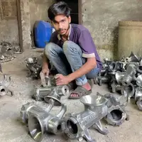 مراحل تولید چرخ گوشت سنتی در پاکستان