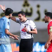 دیدار تیم‌های فوتبال پرسپولیس و چادرملو اردکان