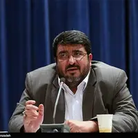 فؤاد ایزدی: ایران اکنون برنامه هسته‌ای ندارد