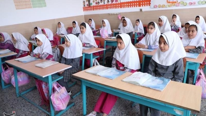 خانوادهها محصولات دارای نشان سازمان غذا و دارو را برای دانشآموزان بخرند