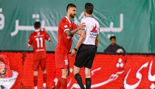 چند اشتباه داوری در هفته چهارم لیگ برتر وجود داشت؟