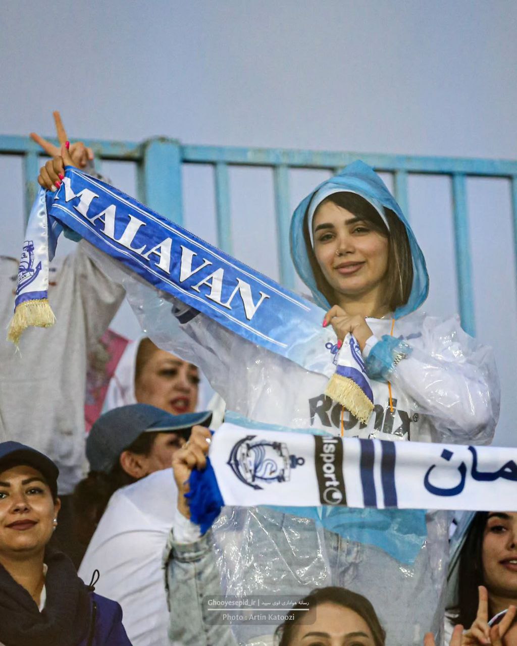 گزارش تصویری باشگاه ملوان انزلی از بانوان هوادار این تیم