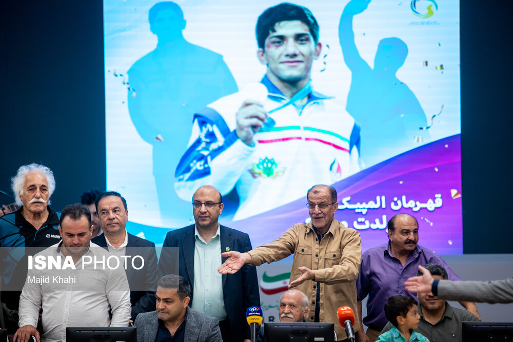 جشن تولد مدال‌آوران ادوار المپیک متولد شهریور و مهر