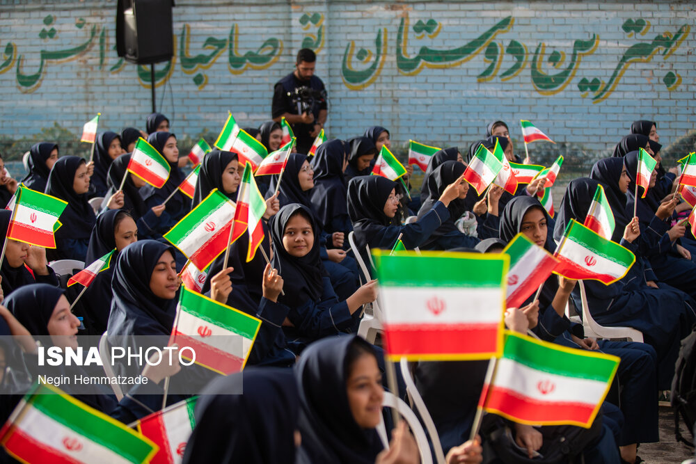 عکس/ نواخته شدن زنگ جوانه ها با حضور وزیر آموزش و پرورش
