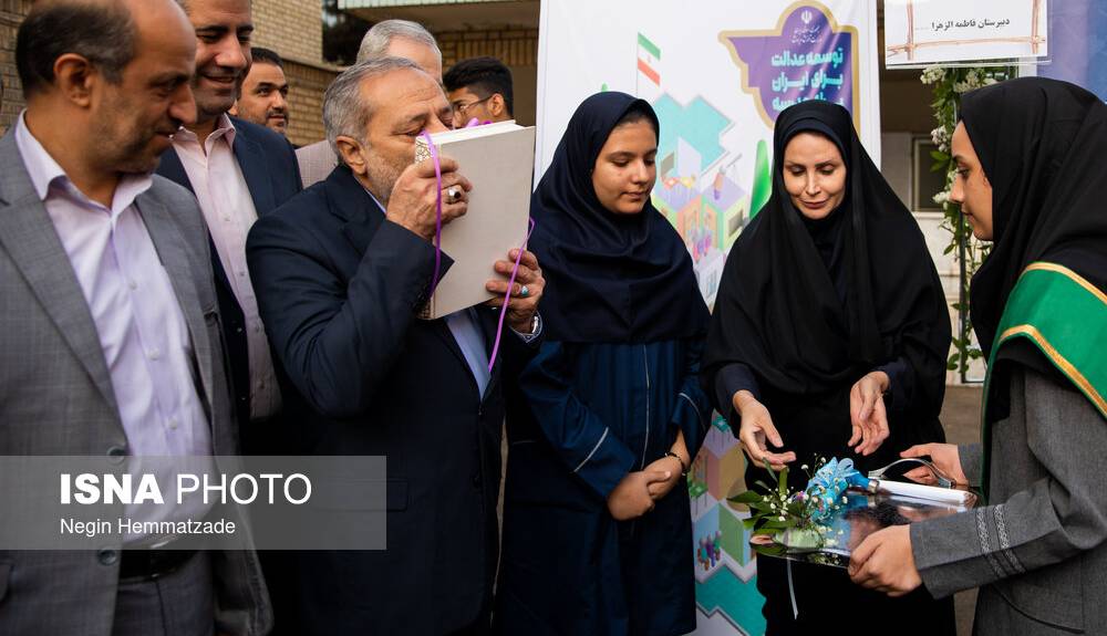 نواخته شدن زنگ جوانه ها با حضور وزیر آموزش و پرورش