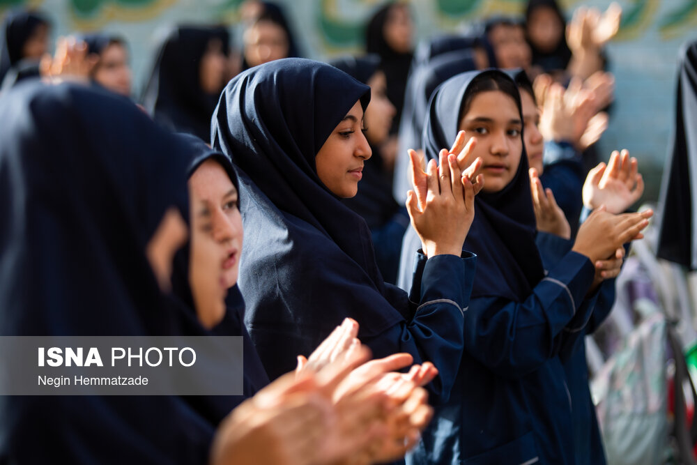عکس/ نواخته شدن زنگ جوانه ها با حضور وزیر آموزش و پرورش