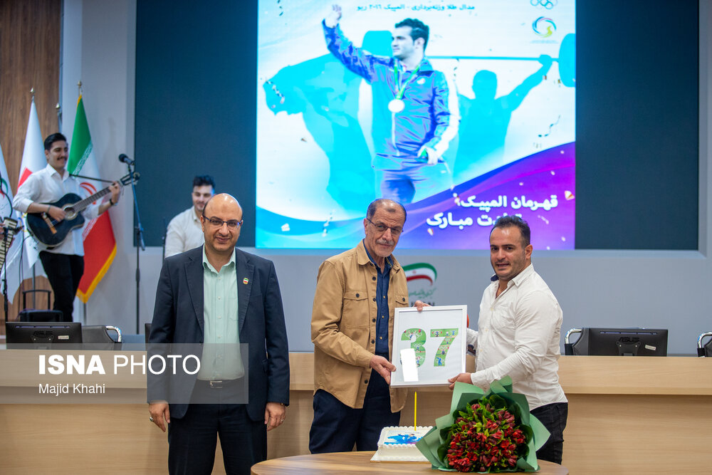 جشن تولد مدال‌آوران ادوار المپیک متولد شهریور و مهر