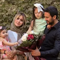 چهره ها/کس داغ و تازه شاهرخ استخری و خانواده‌اش در یک کافه