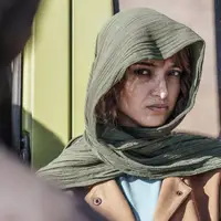 چهره ها/ خانم بازیگرِ «علت مرگ: نامعلوم» با ژست بانمکش سوژه عکاسان شد!