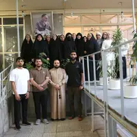  بازدید جمعی از دانشجویان کشور عراق از بیت امام خمینی 