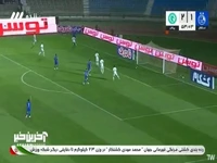 شوت مهران احمدی با واکنش گوهری توپ به کرنر رفت
