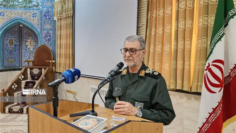 فرمانده سپاه ایلام: تحریمها اراده ملت ایران را شکست نخواهد داد