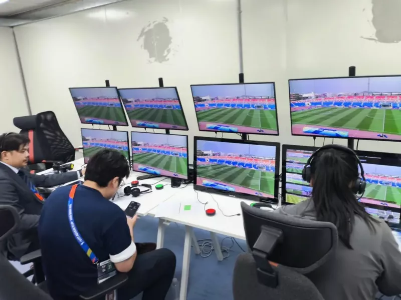33 داور لایسنس VAR دریافت کردند