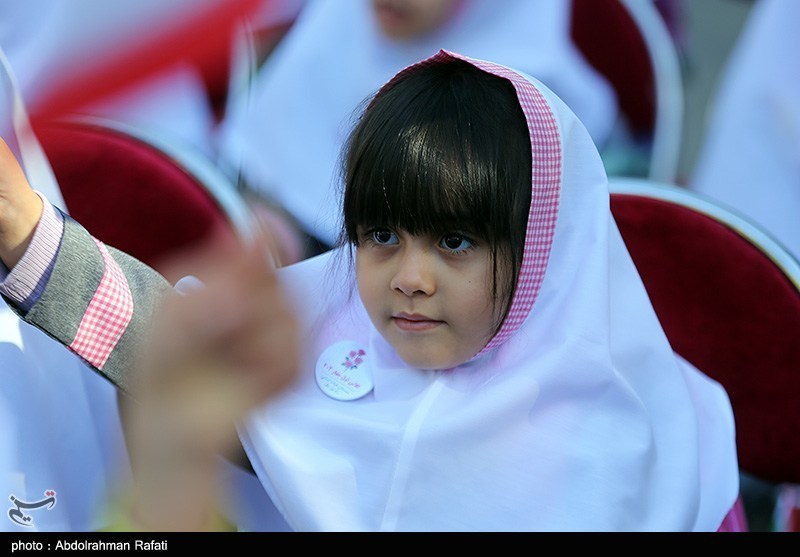 جشن شکوفه‌ها در همدان