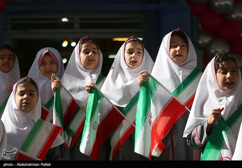 جشن شکوفه‌ها در همدان