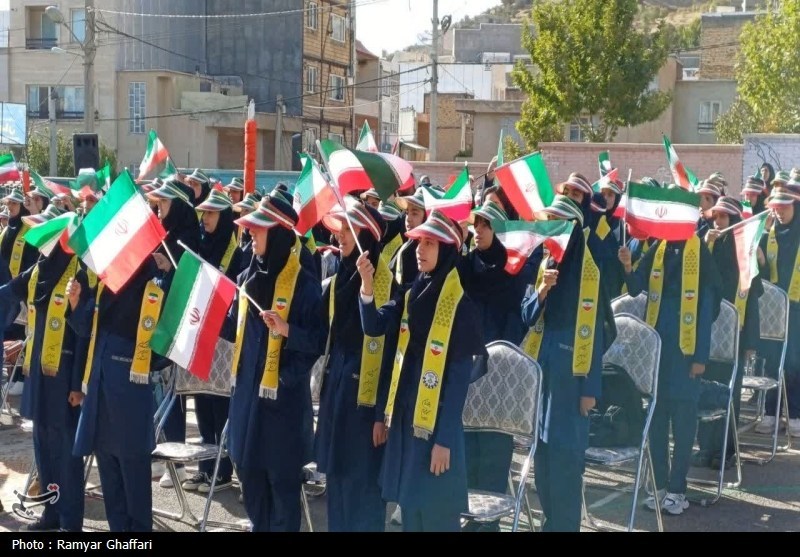 جشن «جوانهها» در کرمانشاه؛ ورود ۳۰ هزار دانشآموز پایه هفتم به مدارس 