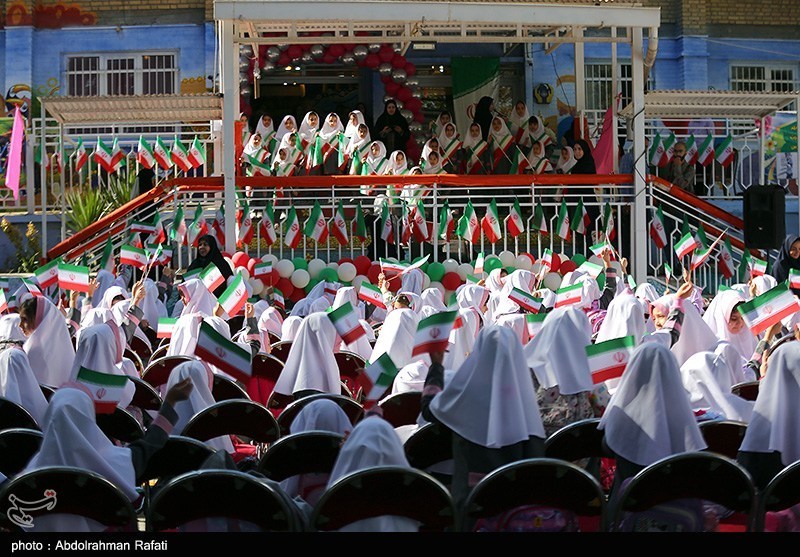 جشن شکوفه‌ها در همدان