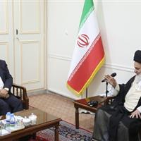 حسینی‌بوشهری: انسجام و اتحاد ملی باید به هر قیمتی حفظ شود