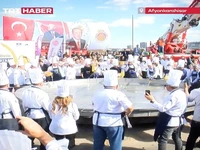 ثبت رکورد سنگین‌ترین املت سوسیس جهان در استانبول