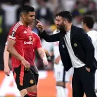 انتقاد تند از کاسمیرو؛ احمق و ساده‌لوح!
