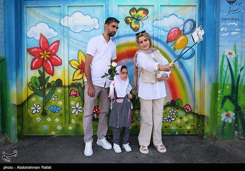 جشن شکوفه‌ها در همدان