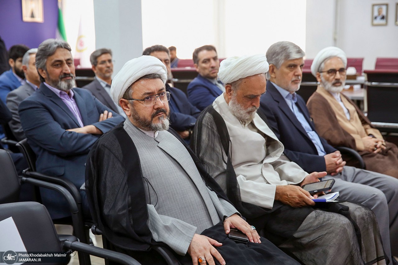 رونمایی از کتاب «روح‌ زندگی در نگاه روح‌الله»  