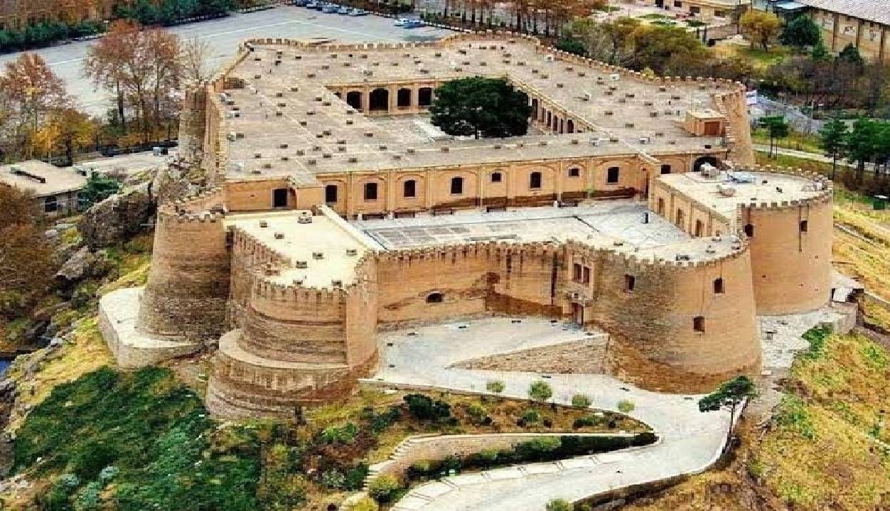 فلکالافلاک یک گام به یونسکو نزدیکتر شد