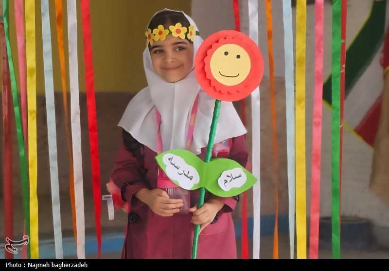 عکس/ آغاز سال تحصیلی جدید در هرمزگان؛ ۴۵۵ هزار دانش‌آموز راهی مدارس شدند