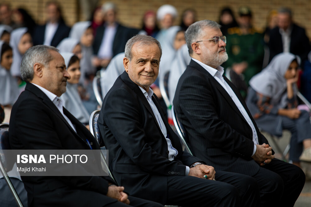 عکس/ آغاز سال تحصیلی با حضور رئیس جمهور