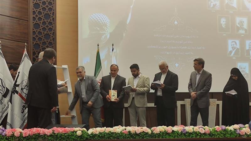 همایش ملی «مقاومت، دلهرهها و امیدها در ادبیات معاصر» در قم برگزار شد