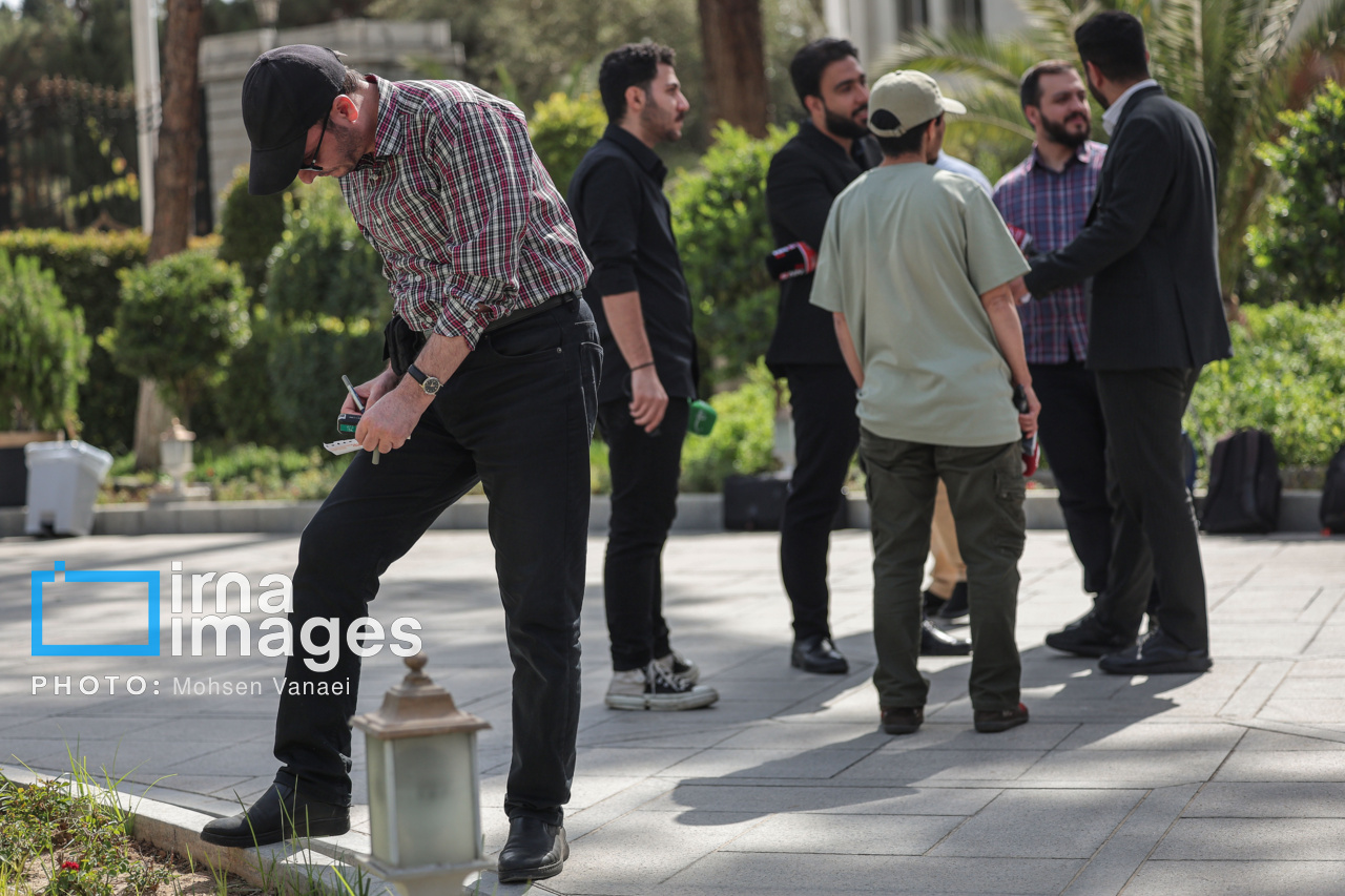 عکس/ اعضای هیأت دولت در جمع خبرنگاران
