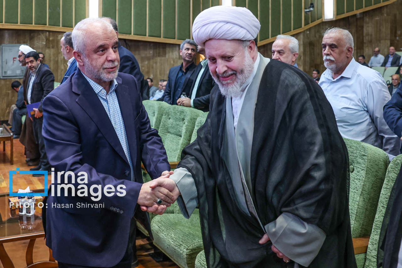 بزرگداشت دهمین سالگرد «شهدای منا»