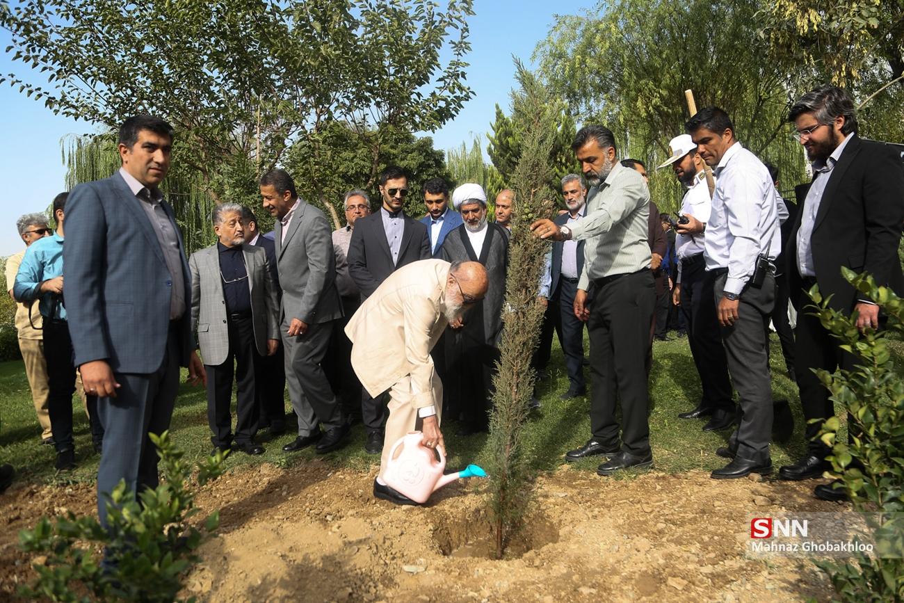 عکس/ نام گذاری سازمان و میدان اصلی دانشگاه آزاد به نام شهید طهرانچی