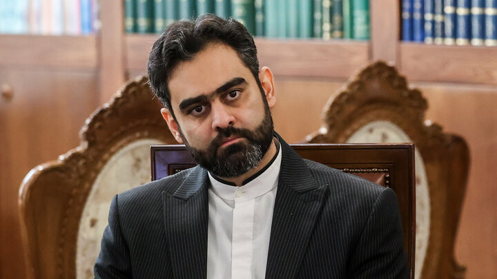 ثابتی از پزشکیان تشکر کرد