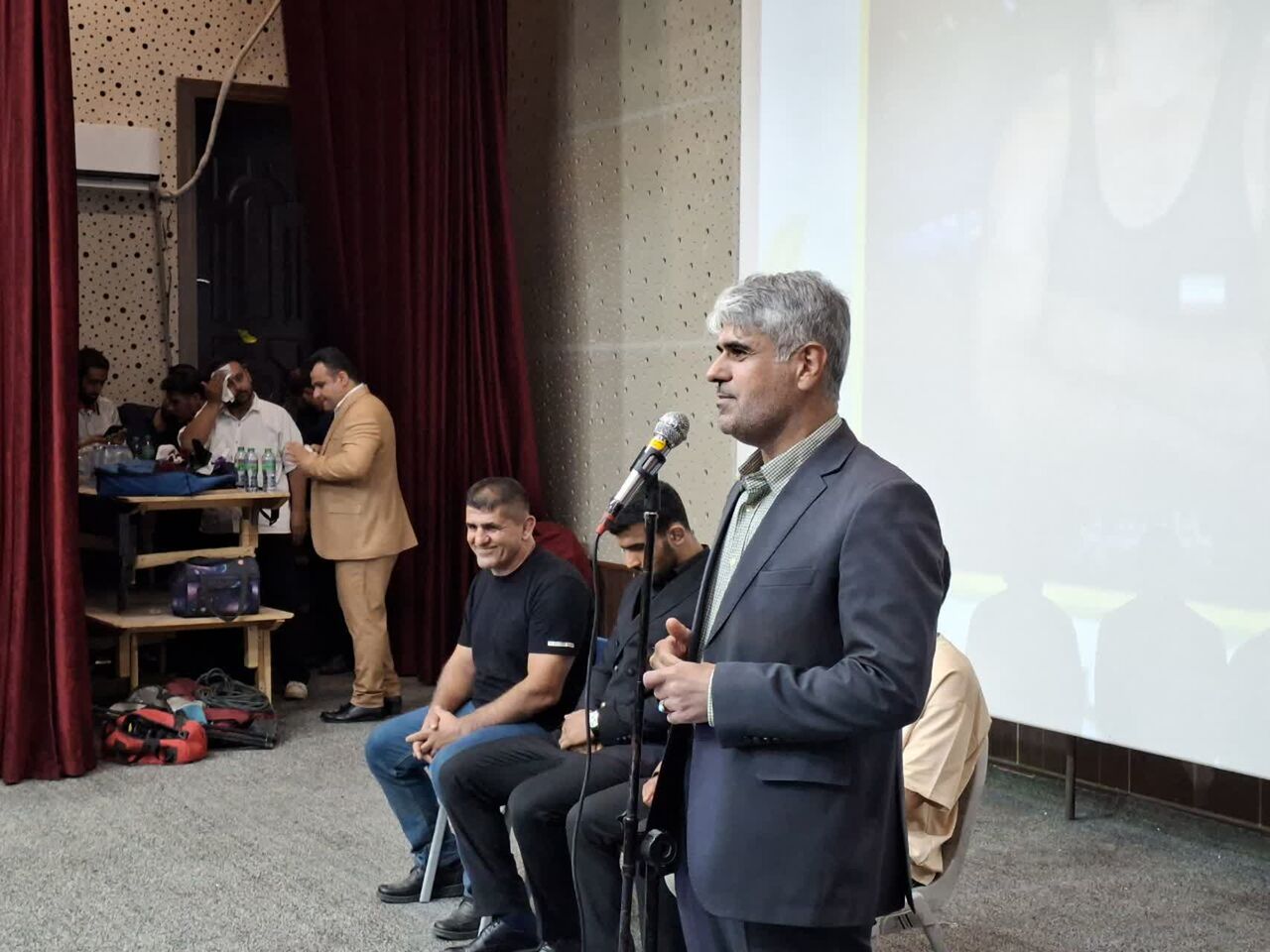 تجلیل ویژه از قهرمانان؛ سه خیابان ایذه به نام آنان نامگذاری می‌شود