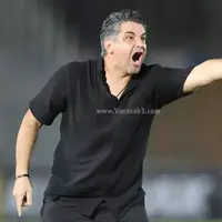 شعار هواداران تراکتور علیه پیروز قربانی