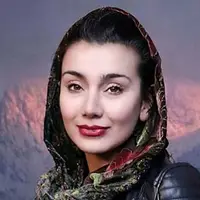 چهره ها/ استایل دهه شصتی خاطره خاتمی در یک کنسرت