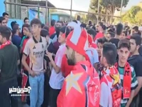 تجمع هواداران پرسپولیس پشت گیت های ورودی